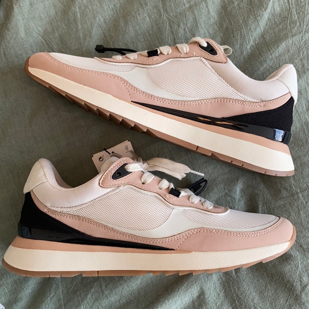 NWT Zara Sneakers